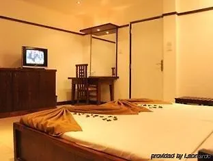 ***  فندق غولدن ستار بيتش نيجومبو سريلانكا